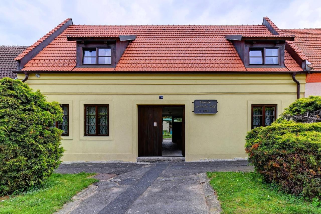 Na Letnim Byte Kouřim エクステリア 写真